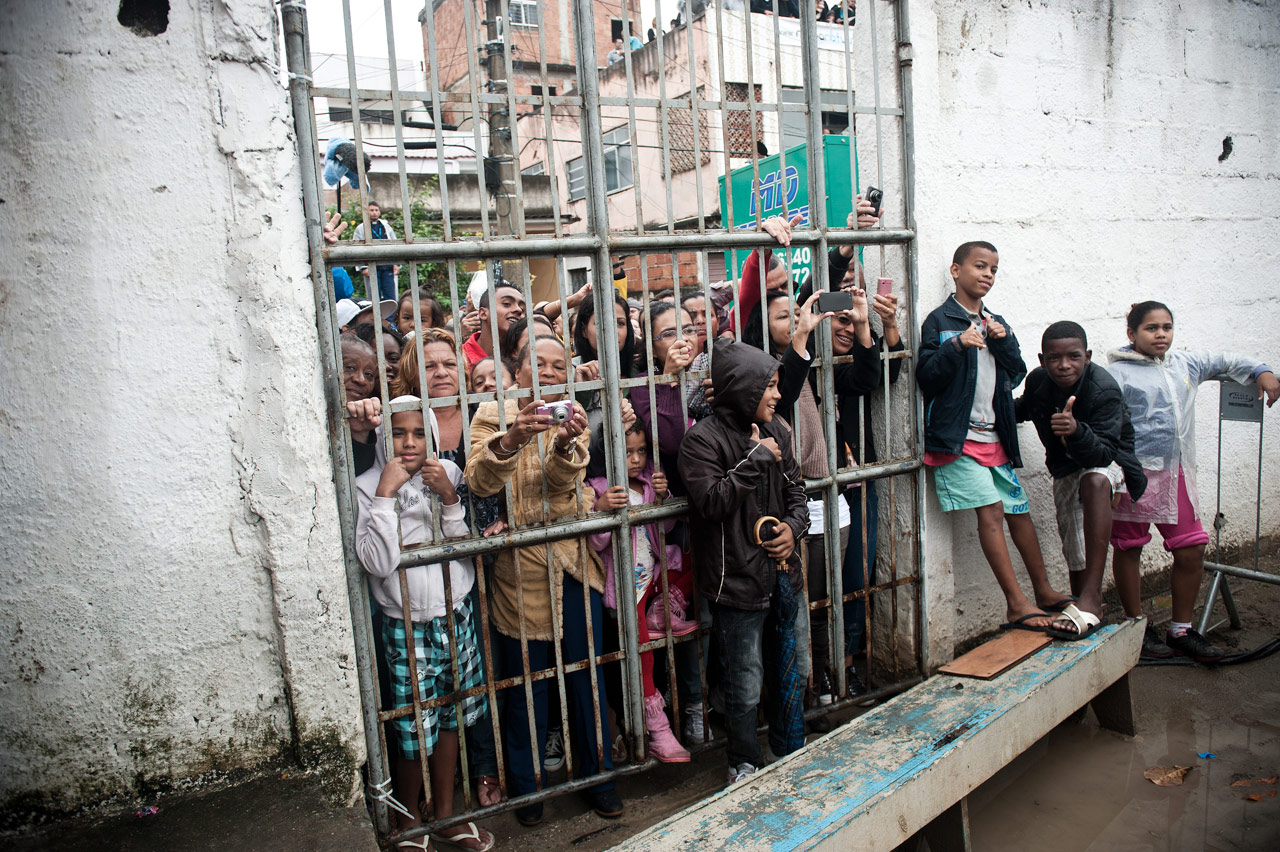 Residents wait for Pope Francis' in Rio de Janeiro, Brazil. ©ALESSIA GIULIANI/CPP